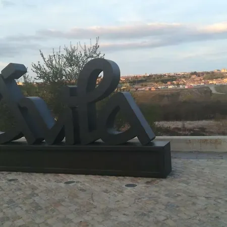 Dentro De La Muralla
